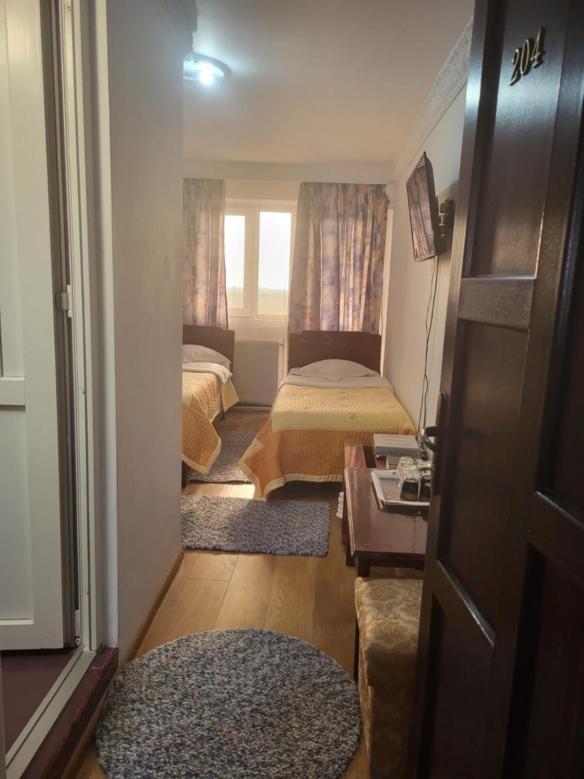 Motel Orion Obrejita Bagian luar foto