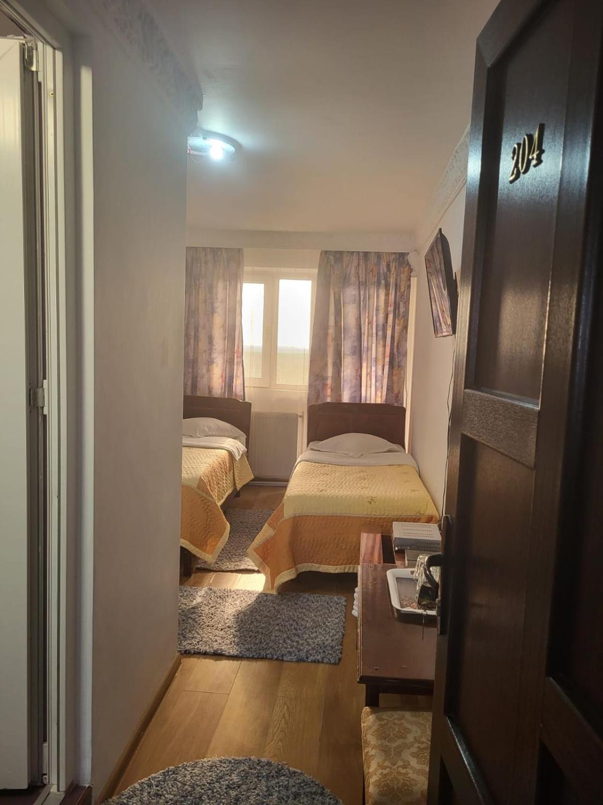 Motel Orion Obrejita Bagian luar foto